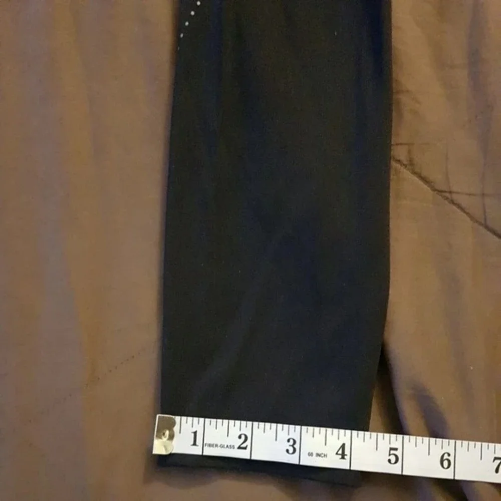 Lululemon Womens Extra Mile Crop Reflective Black Leggings Crop Size 2 Running